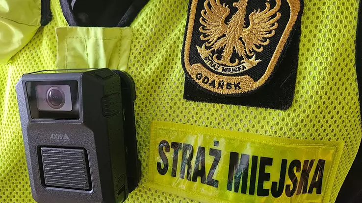 Strażnicy gminni z kamerami